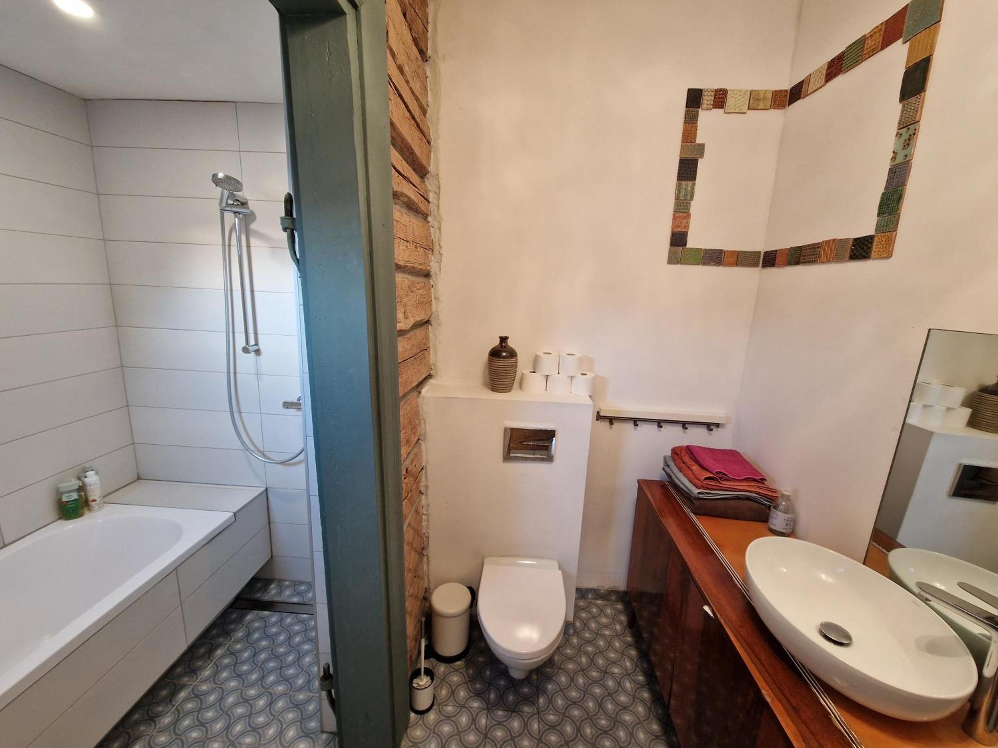 Hillside View House With Garden, Private Parking, Quiet Location - 12 Min To Old Town Anytime, Long Stays Welcome VNO Exterior foto